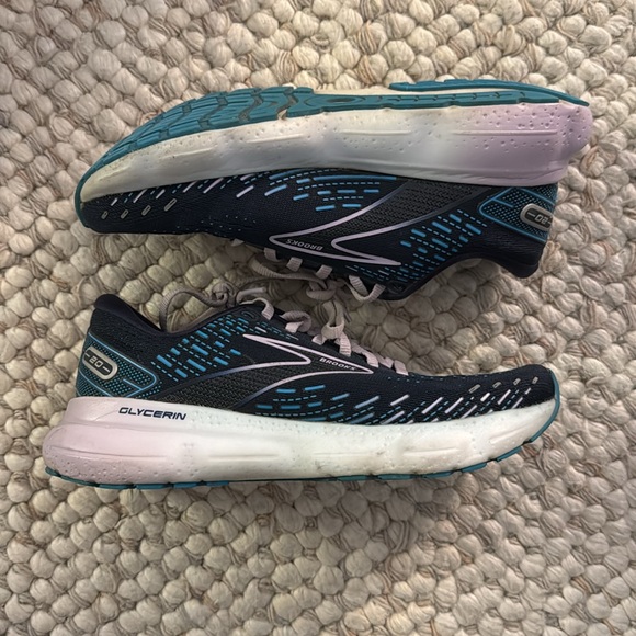 Women's Brooks Glycerin 20 Neutral Running Shoe - Picture 4 of 9
